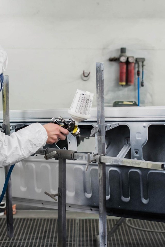 Realizamos trabajos de chapa y pintura en Vilagarcía